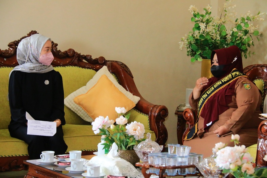 Adapun Audiensi tersebut dipimpin oleh Bunda PAUD Kota Palangka Raya, Avina Fairid Naparin yang di ikuti oleh Bunda PAUD baik dari tingkat Kecamatan