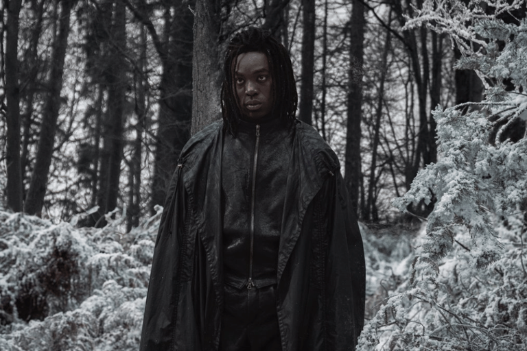 Paapa Essiedu sebagai Severus Snape dalam serial Harry Potter and the Philosopher's Stone. Dok: Eranasional/HO ***.